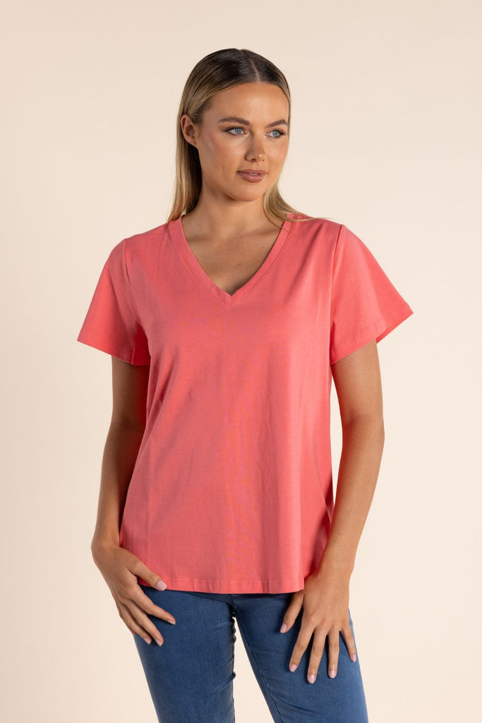 TWO T'S CORAL VEE NECK S/SLV TEE