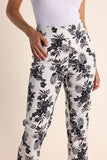 TWO T'S WHITE/BLACK LEAF PRINT PANT