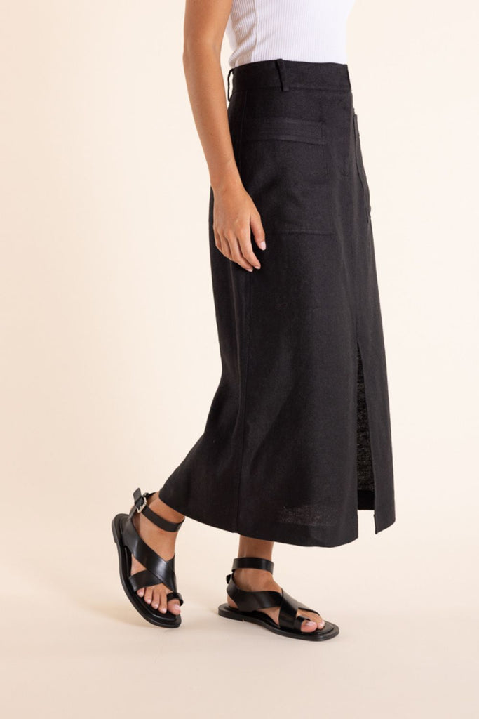 TWO T'S BLACK MIDI SKIRT